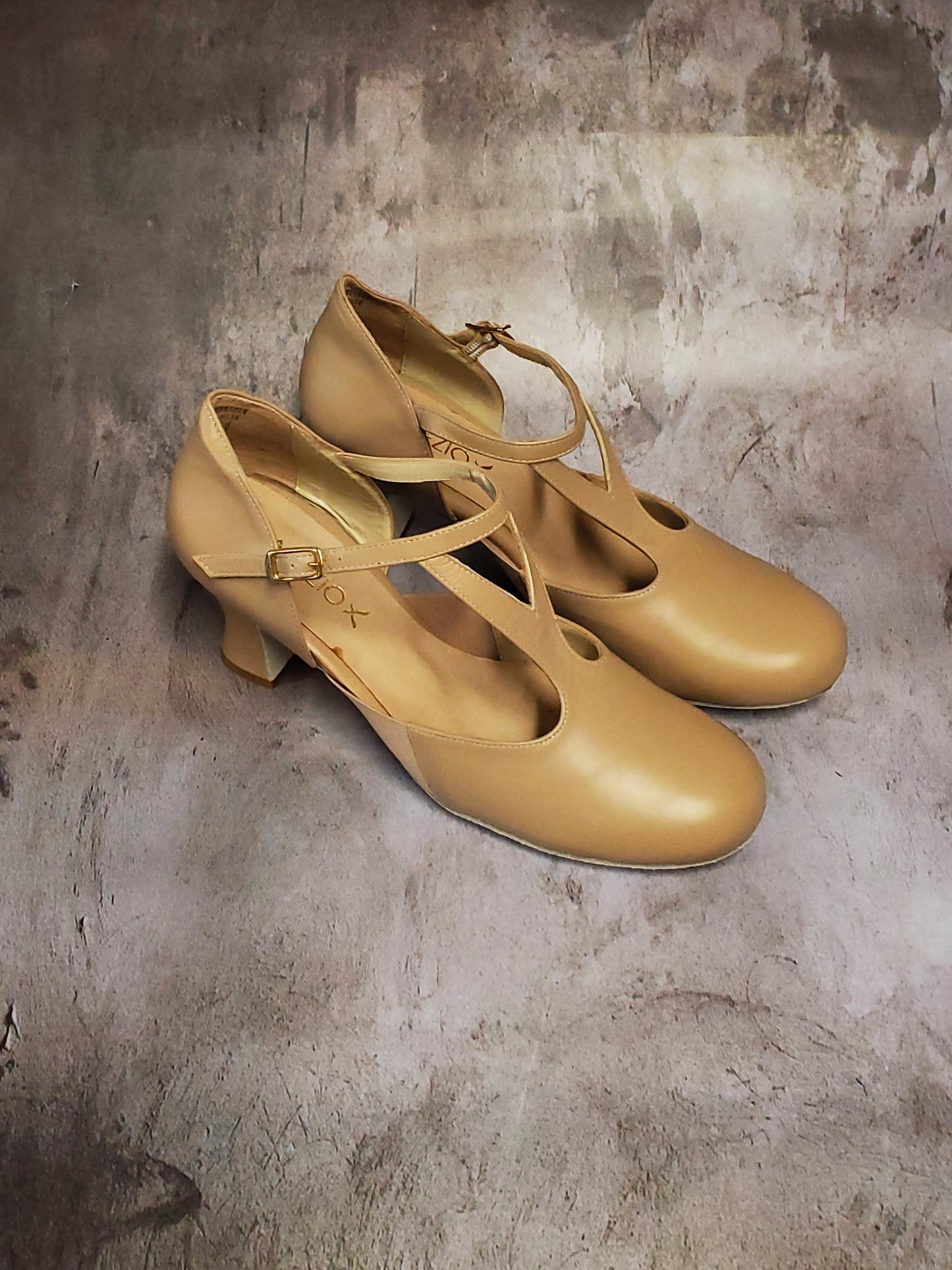 Italian Handcrafted Y-Strap 2.5” Charlotte Character Shoe #829