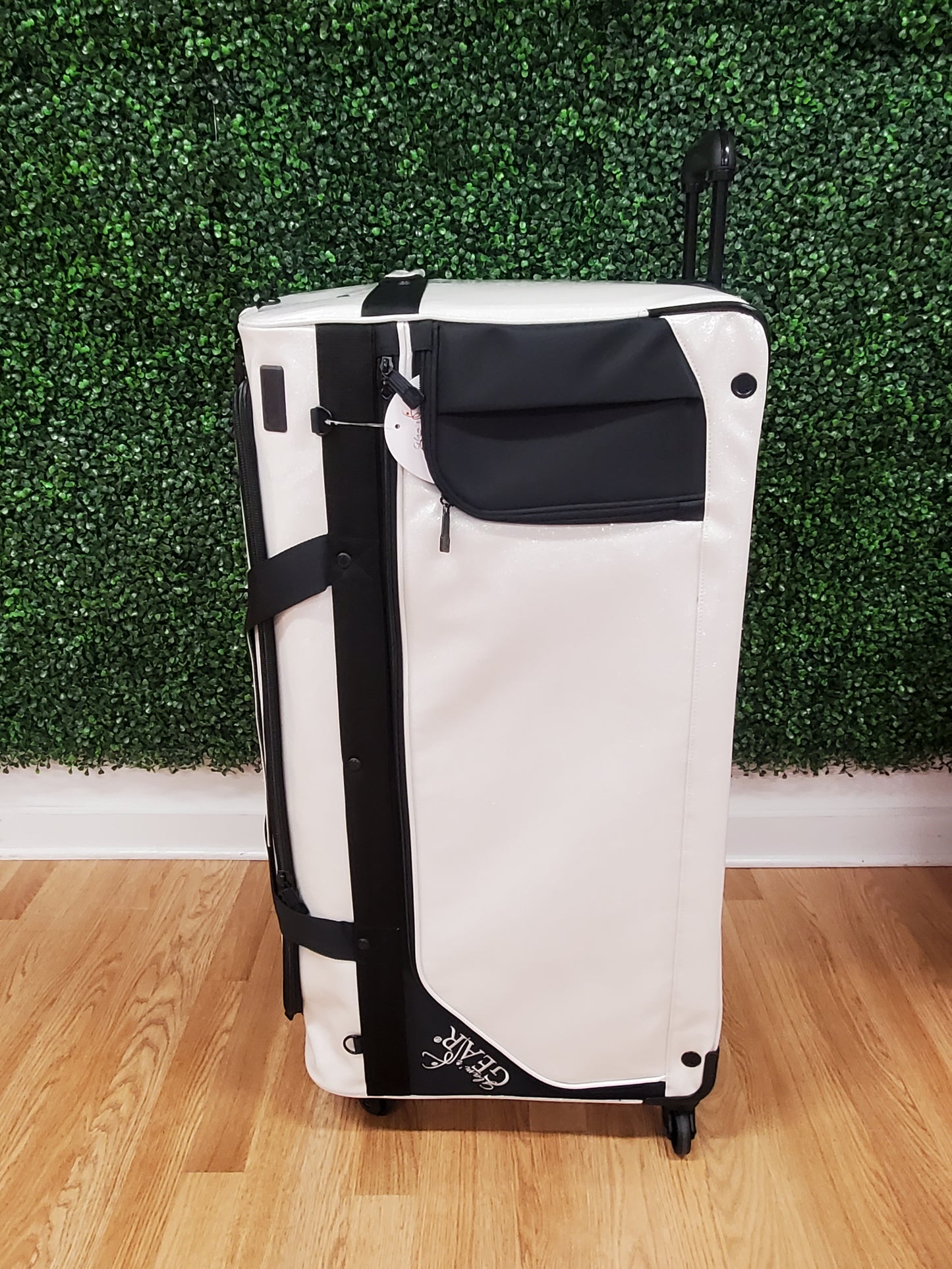 Glam’r Gear White Sparkle Bag
