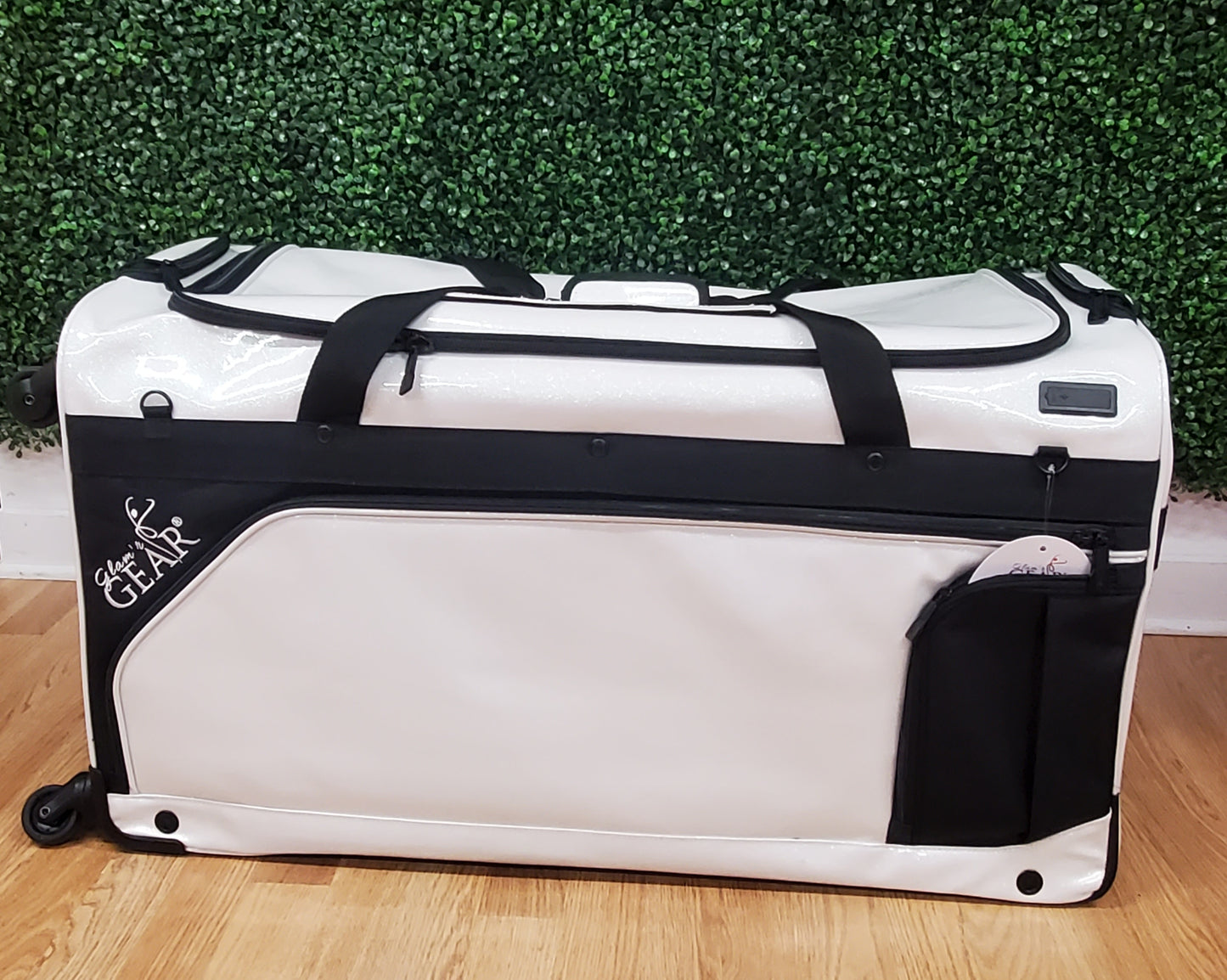 Glam’r Gear White Sparkle Bag