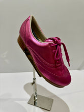 Load image into Gallery viewer, Pre-Order Limited Edition Metallic Hot Pink Roxy
