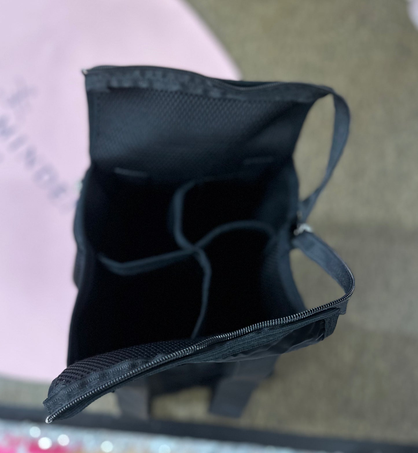 4- Slot Pointe Shoe Bag with Zip Pocket