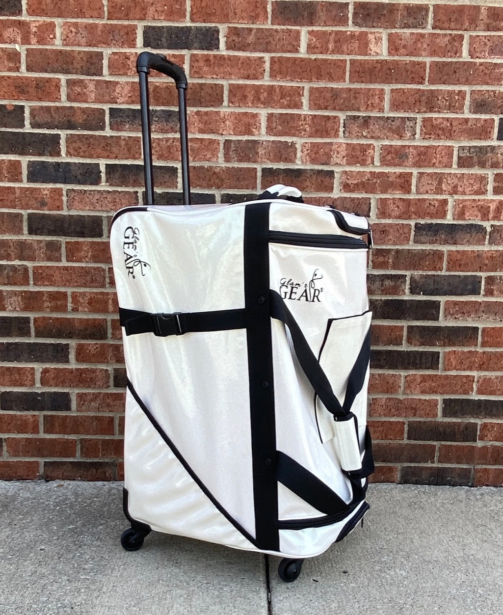 Glam’r Gear White Sparkle Bag