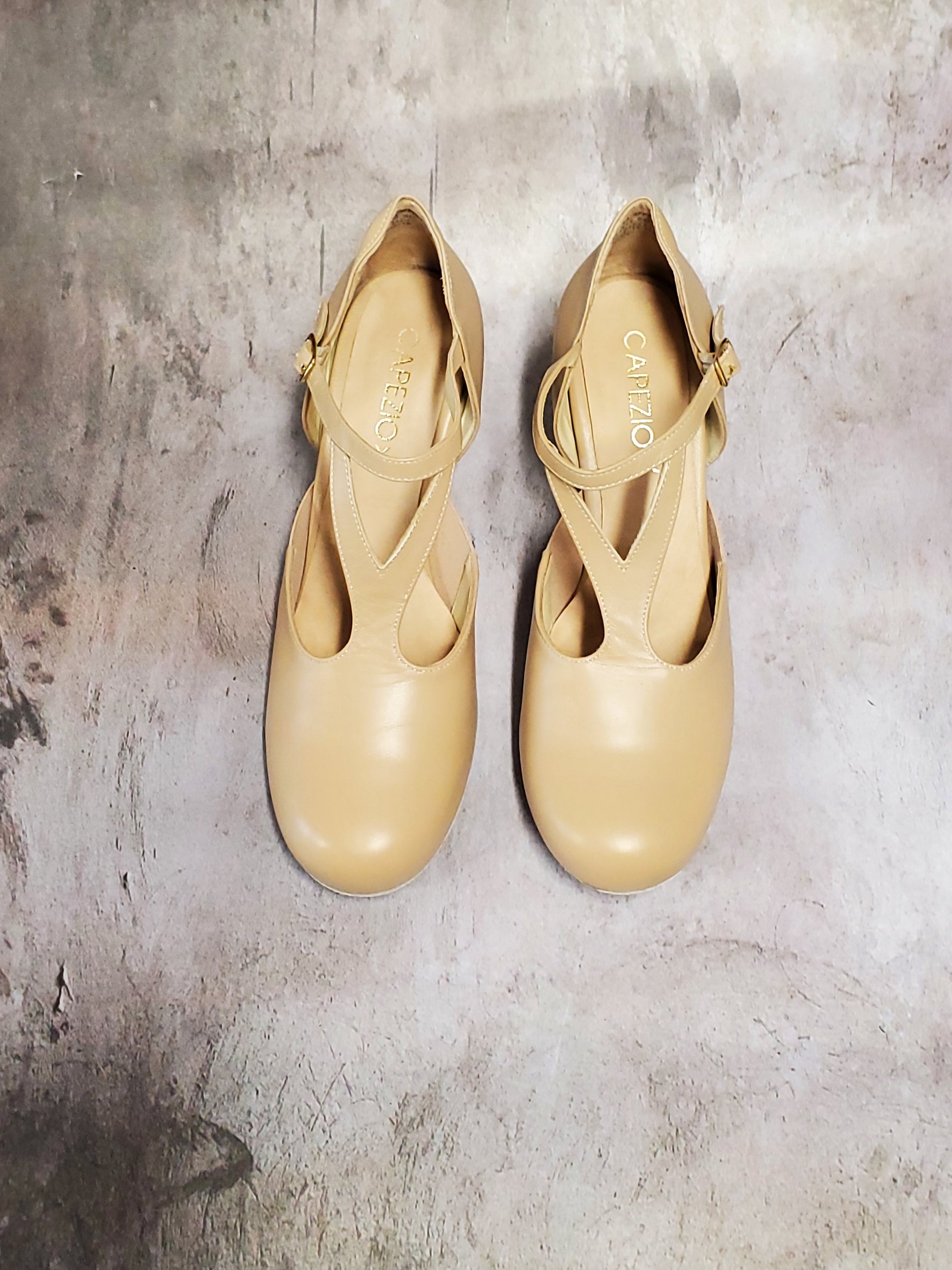 Italian Handcrafted Y-Strap Charlotte Character Shoe #829