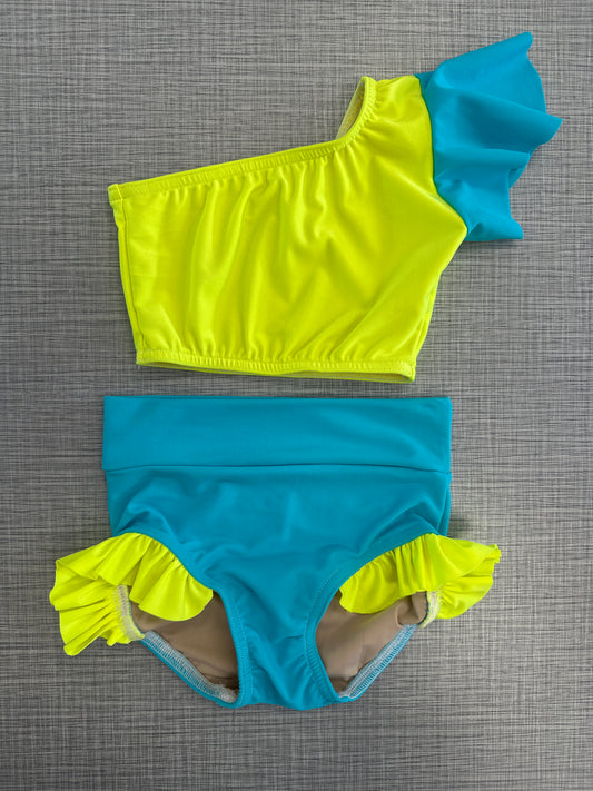 One Sleeve Flutter Brief Set