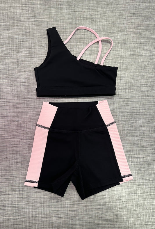 Essence Crop & Arch Contrast Short Set