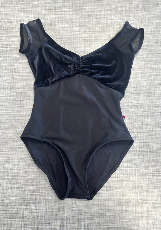 Yumiko Elli Leotard.