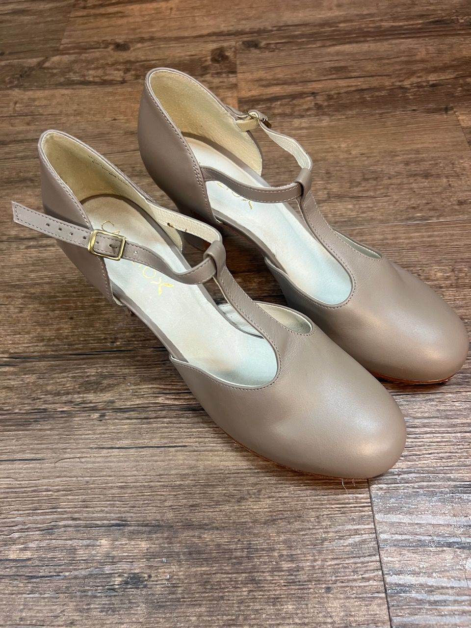 2.5" 50% Capezio Charlotte Character Shoe