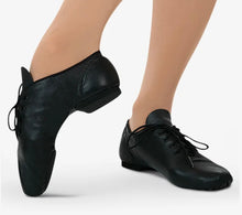 Load image into Gallery viewer, Capezio Jazz Shoes #EJ1
