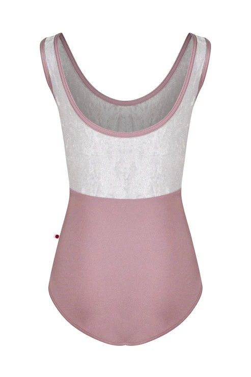 Yumiko Anna Leotard.