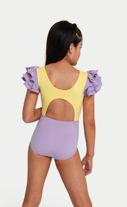 Roxie: Kristin Leotard