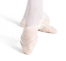 Load image into Gallery viewer, Freeform Ballet Shoe #FF01

