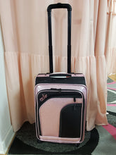Load image into Gallery viewer, Glam’r Gear Solo Bag

