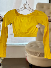 Load image into Gallery viewer, Thumbhole Long Sleeve Crop

