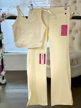 Load image into Gallery viewer, Evolve Empower Top &amp;  Flare Leggings Separates
