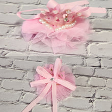 Load image into Gallery viewer, Yofi Crown Hair Clip with Pearls
